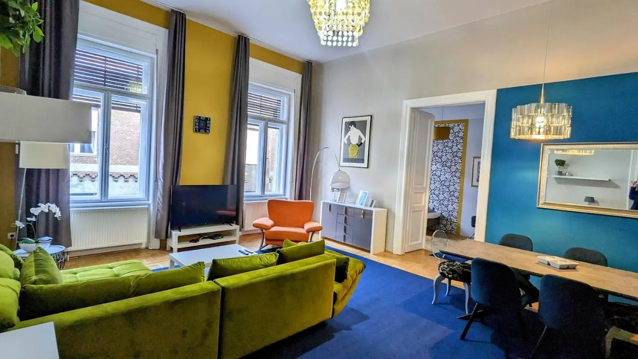 Apartment Freeparking - Great Synagogue Apartment, 2 Bedroom, 5 People ,Wifi, Ac Budapest Hungary